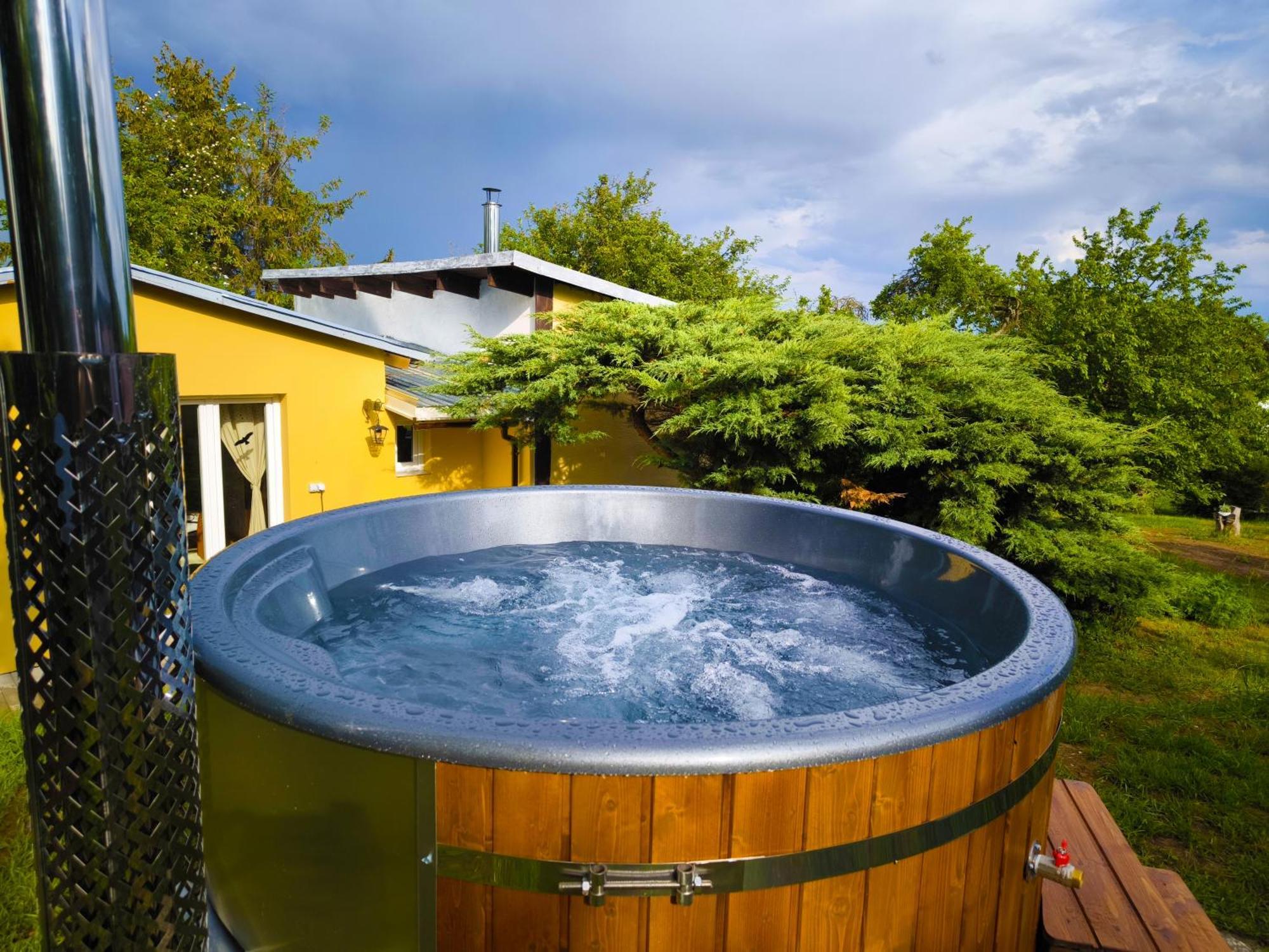 Ranch 66 - Zlatokopecka Chata Arizona Tršice Exteriör bild